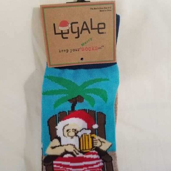 Legale Santa drinking on the beach men’s socks - Picture 3 of 5